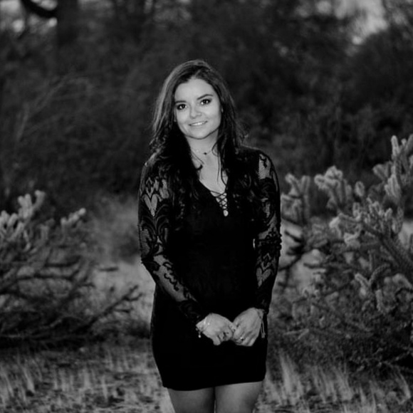 Meet your Posher, Karla - Picture 4 of 6